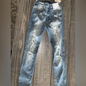 Aeropostale Distressed Blue Skinny Jeans
Size 4